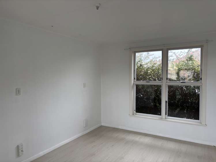 15 Duff Crescent Highbury_2