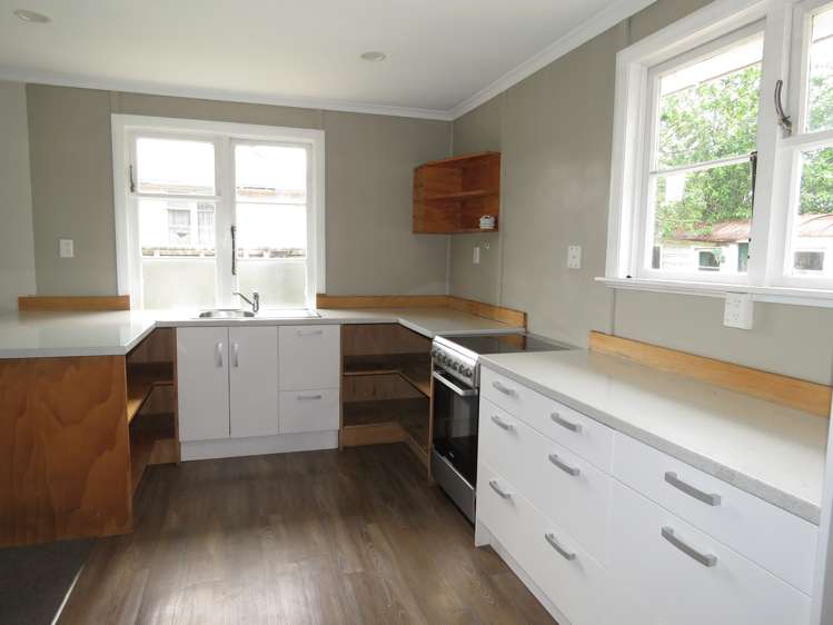 3 Plaskett Street Reefton_9