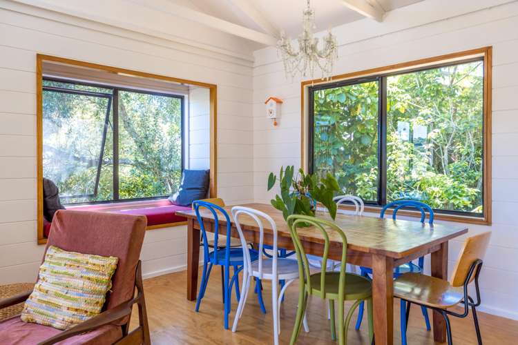 32 Ocean Road Surfdale_3