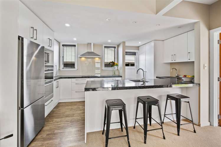 51 Hawkesbury Avenue Saint Albans_1