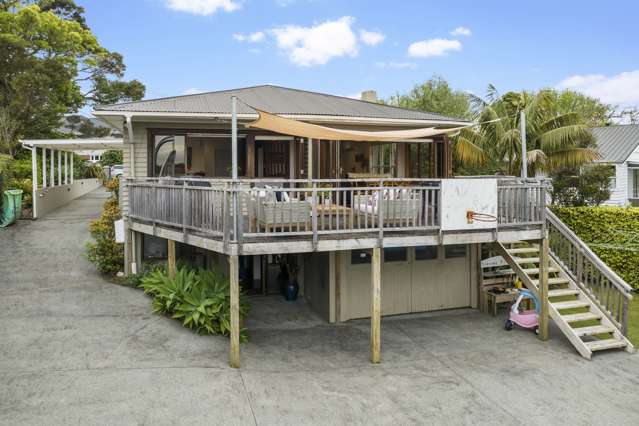 7 Highland Avenue Titirangi_1