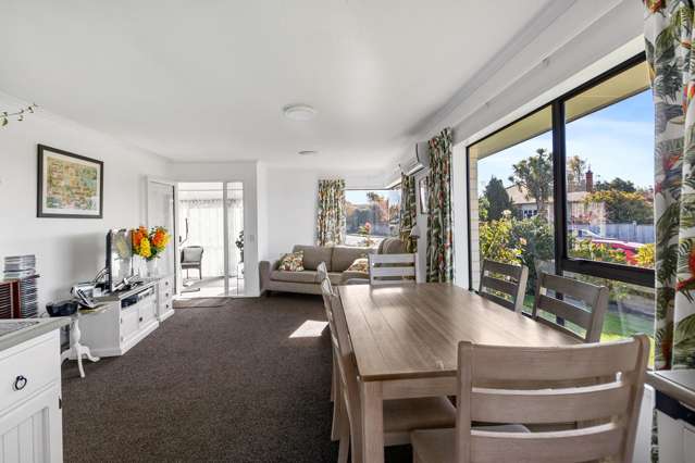 1/200 Otipua Road West End_4