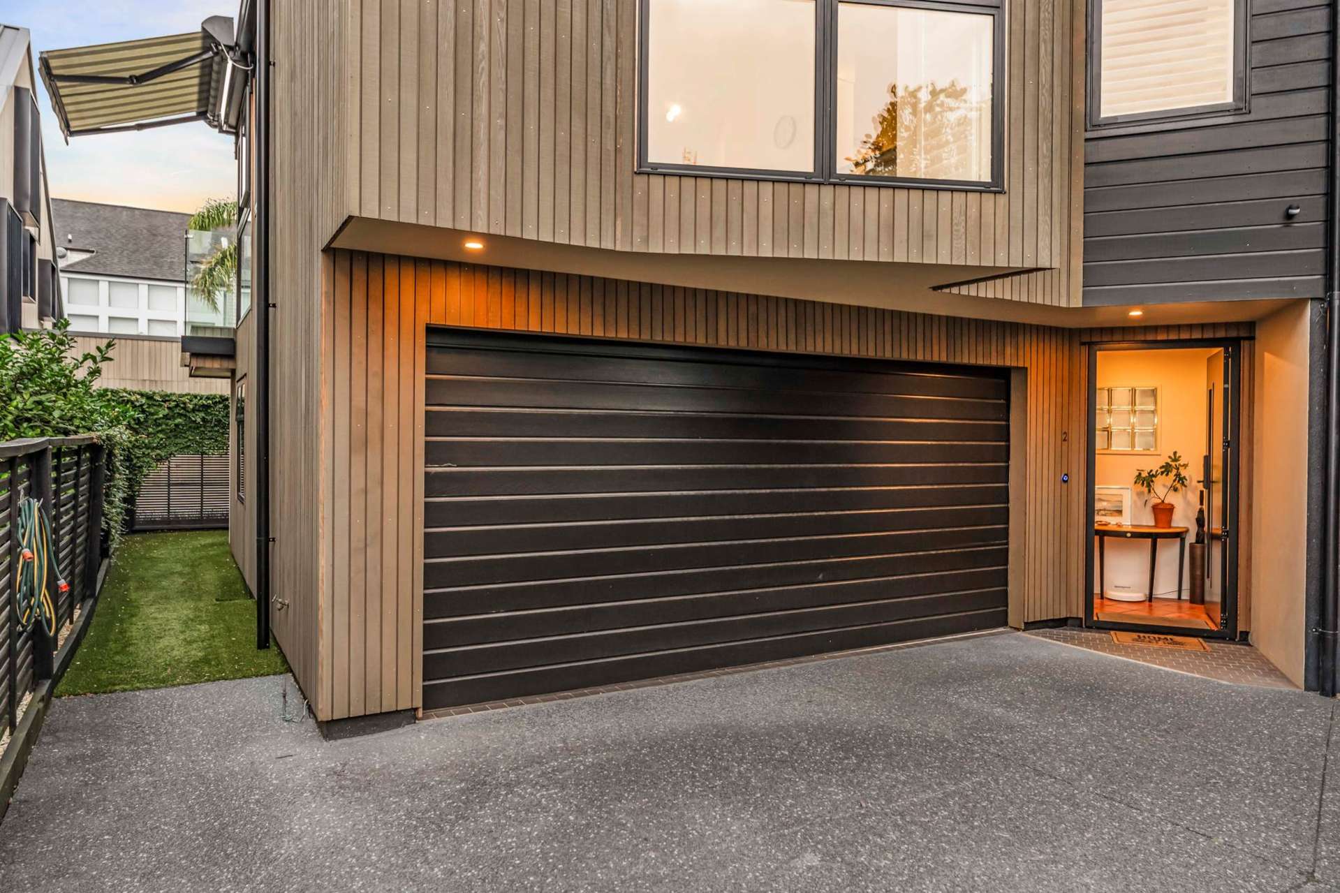 2/42 Goldie Street St Heliers_0