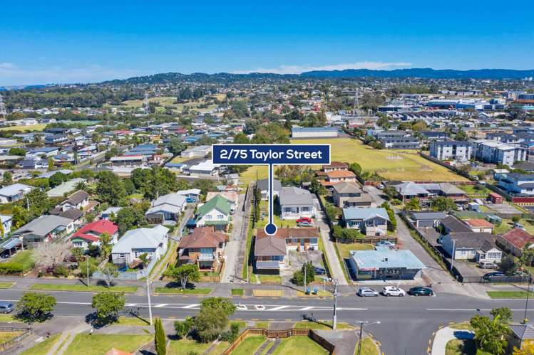 2/75 Taylor Street Blockhouse Bay_13