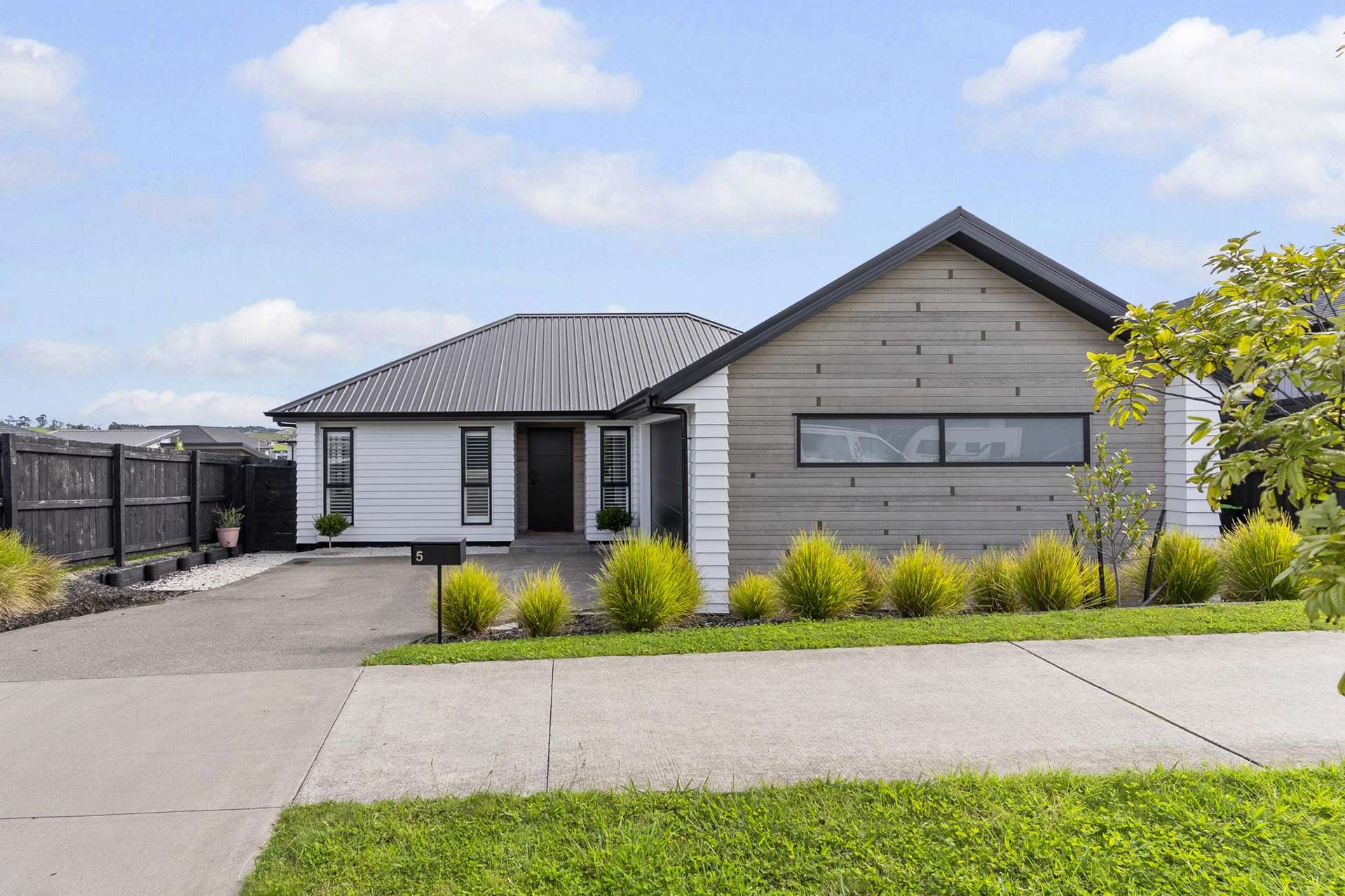 5 Edward Abell Street Milldale_0