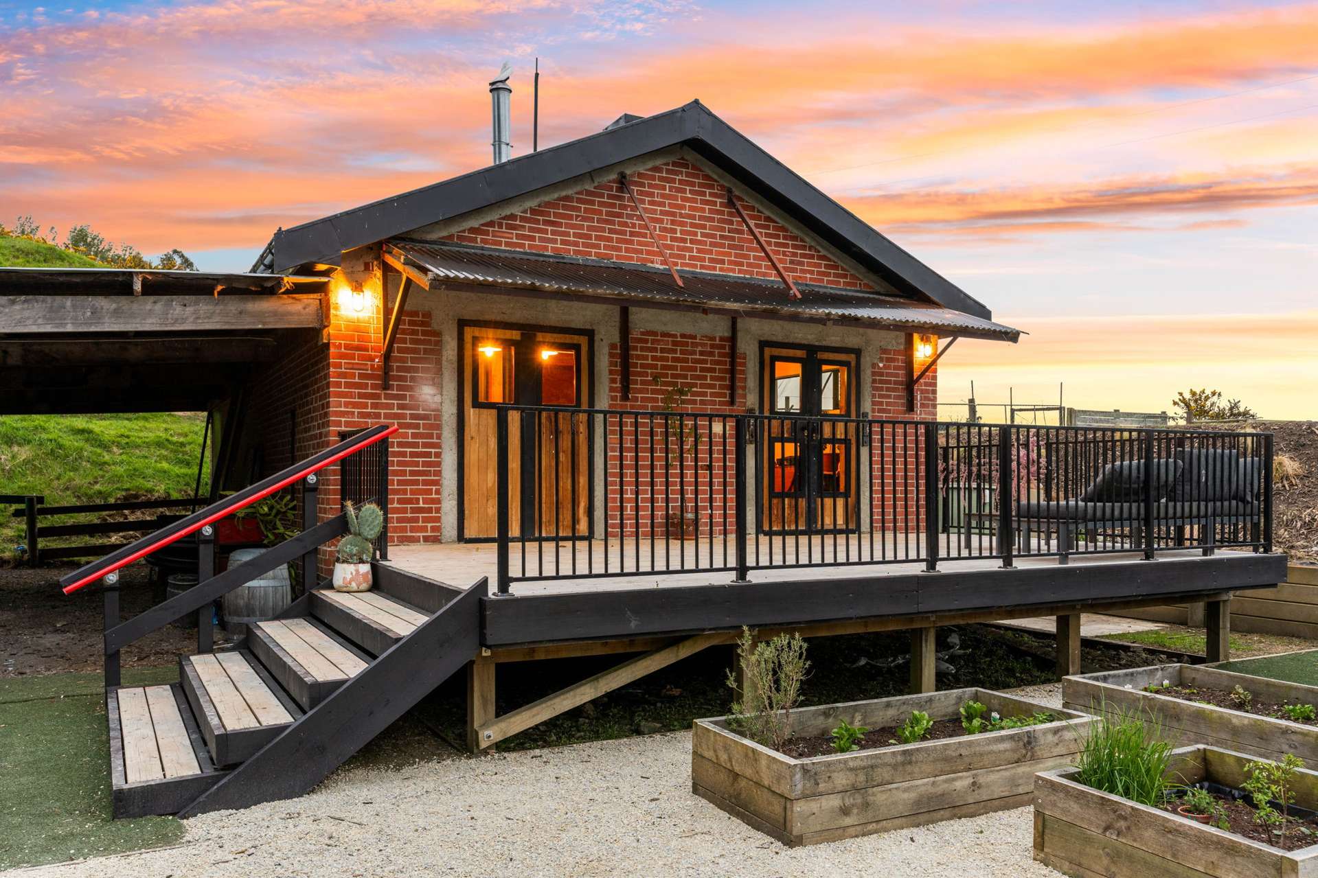 328 Gladstone Road North Wingatui_0