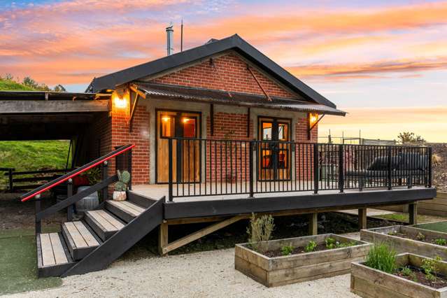 328 Gladstone Road North Wingatui_1