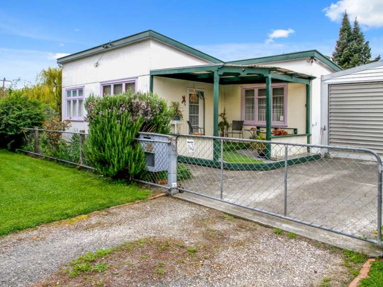 9 Carkeek Street Seddon_12