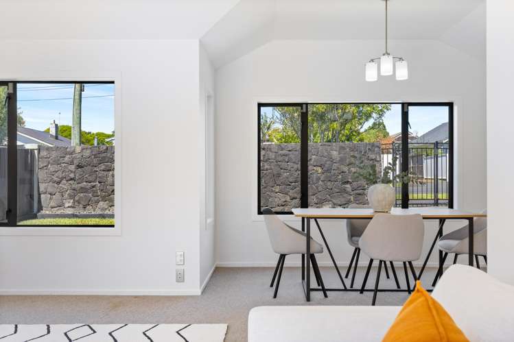 36 Wainui Avenue Point Chevalier_17