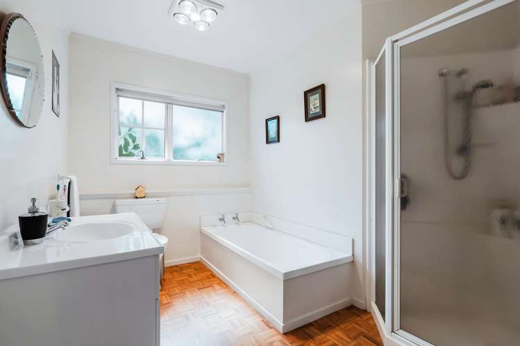 2/8 Kinder Street Acacia Bay_11