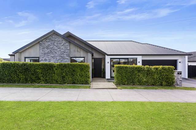 7 Betsy Lane Wainui_1