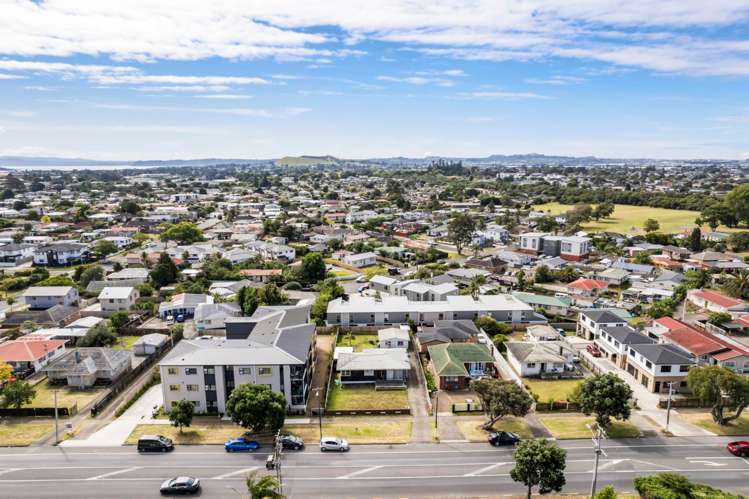 525 Massey Road Mangere_23