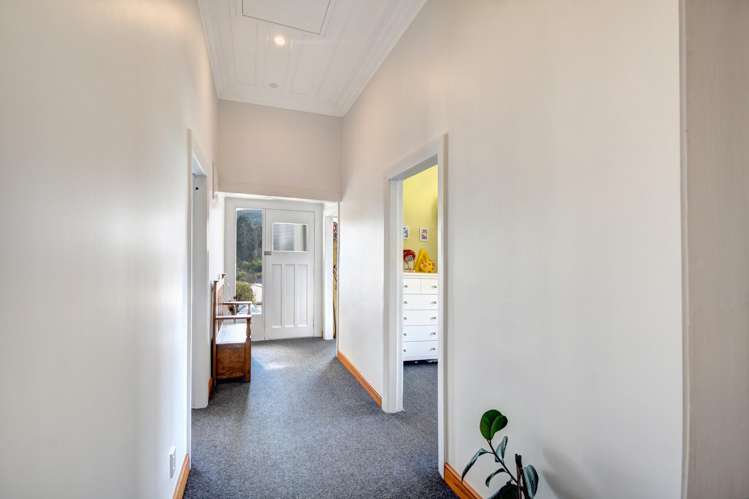 2 Mission Hills Drive Poraiti_14