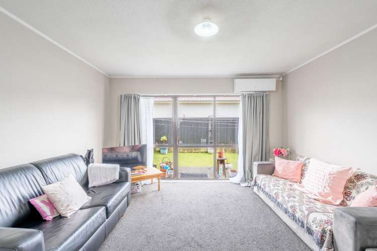 9 Ruihi Street Victoria_23