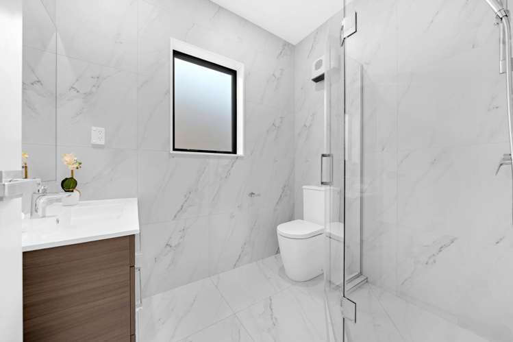 6B Dalwhinnie Parade Highland Park_23