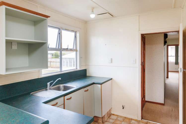 4 Glasgow Street Takaro_11