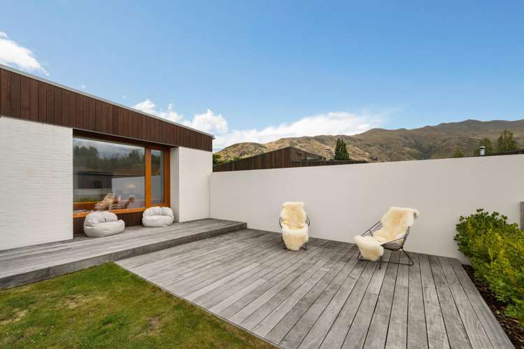 6 Fern Burn Close Wanaka_39