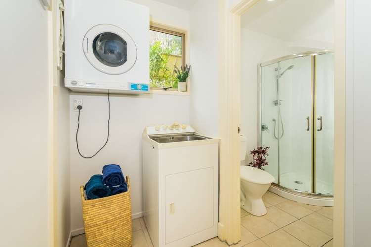 2/284 Glenfield Road Glenfield_21