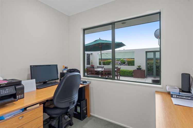 57 Basley Road Owhata_15