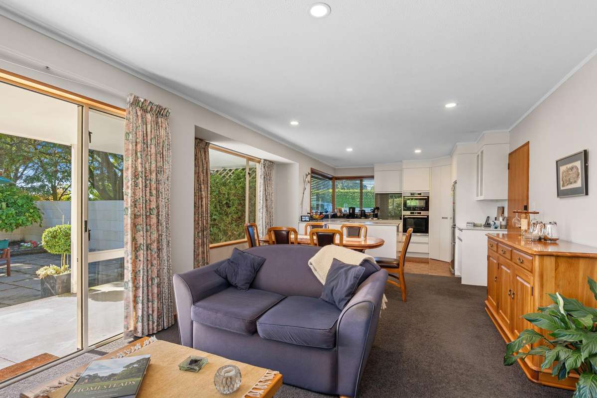 238 Beach Road East_2