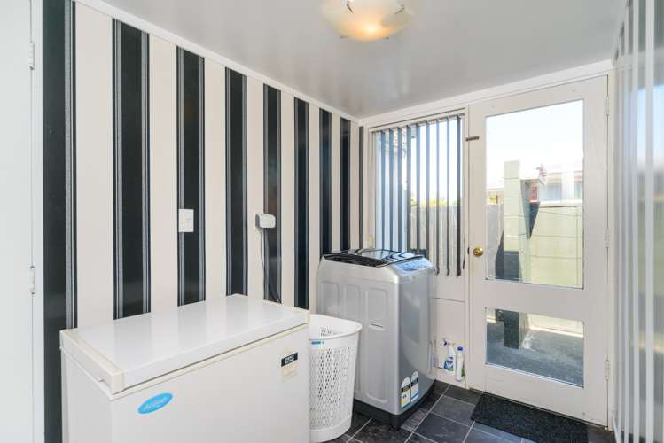 111 Benmore Avenue Cloverlea_19