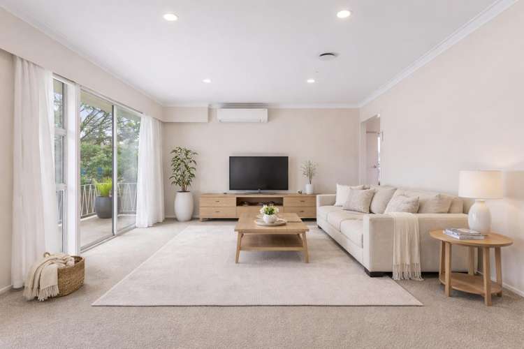 54 Meadway Sunnyhills_2