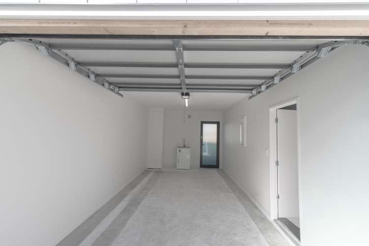 2-4 Moa Road Point Chevalier_11