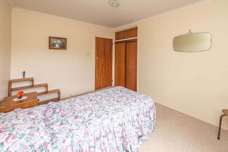 4 Exeter Crescent Springvale_12