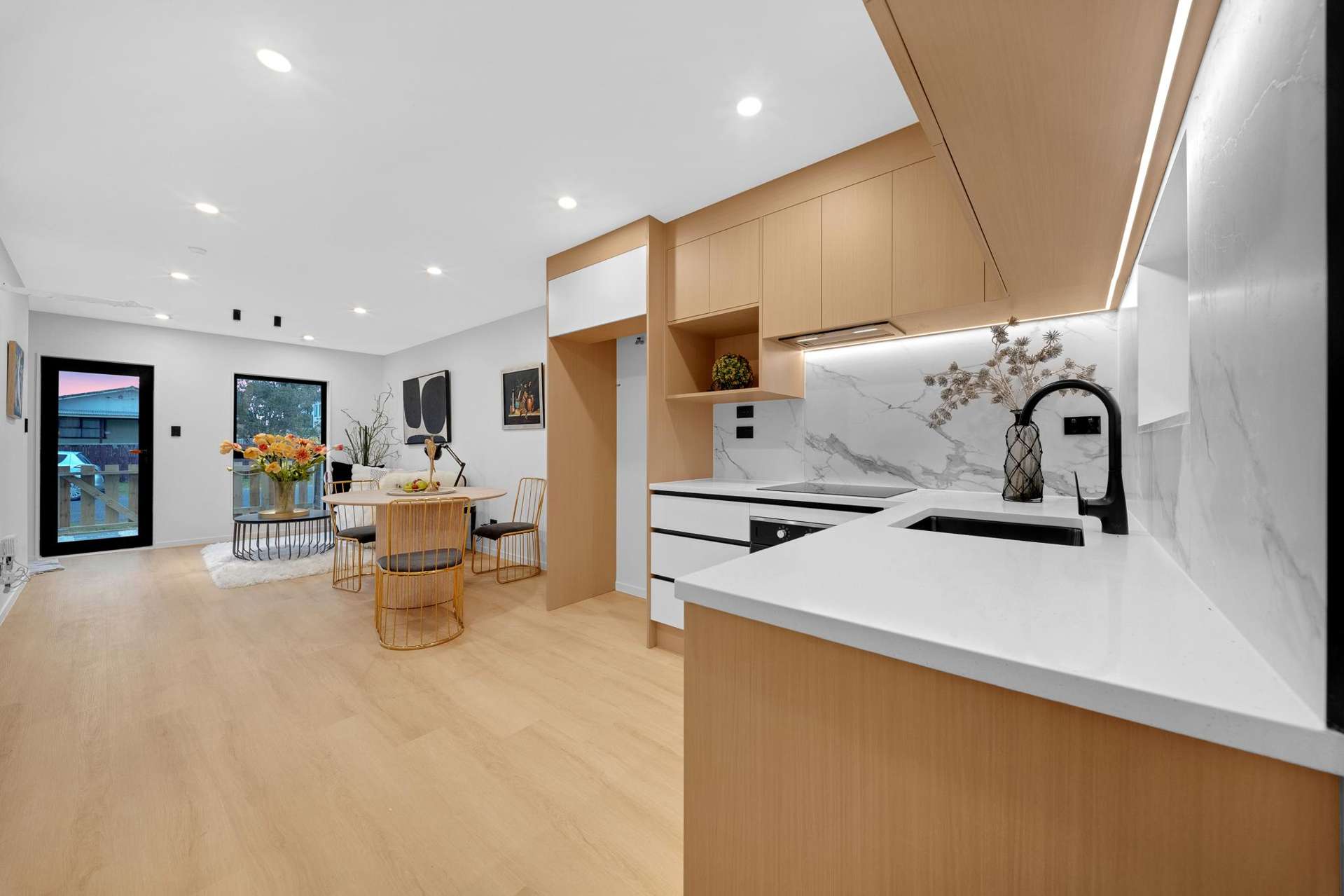 8D Von Sturmer Street Mangere East_0
