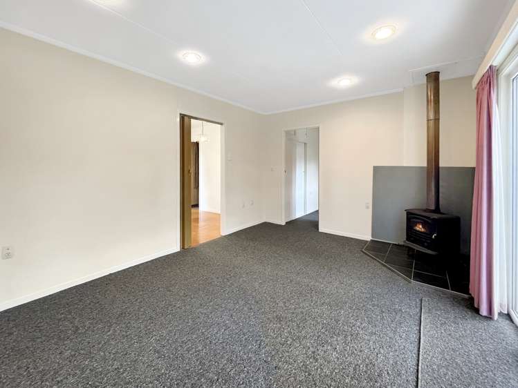 31 Maryburn Road Twizel_17