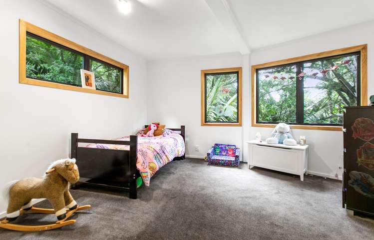 63 Warner Park Avenue Laingholm_11