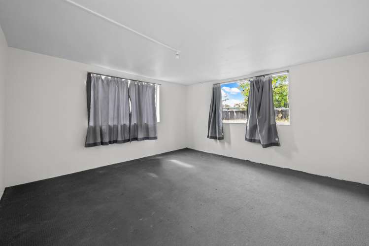 1220 New North Road Mount Albert_11