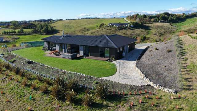 Elevated Lifestyle Living In Redwood Valley