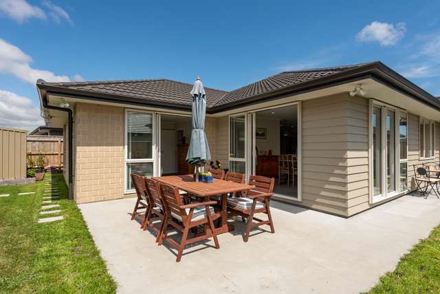 15 Tapuhikura Street Waikanae_4