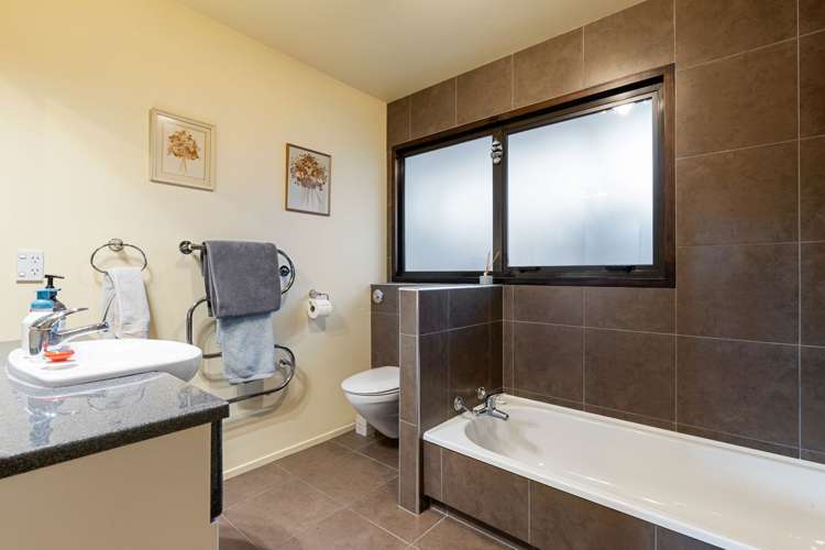 14 Silva Crescent Riverlea_27