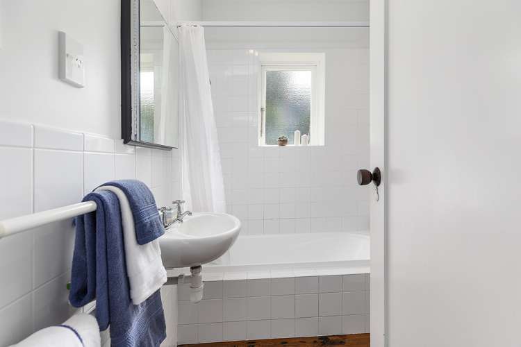 129 Onslow Road Khandallah_7