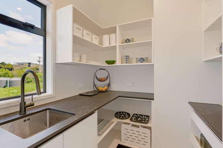 90 King Road_5