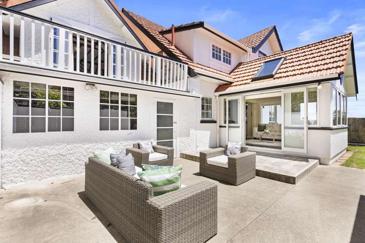 86 Victoria Road Devonport_17