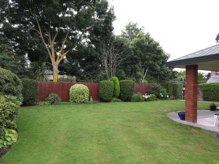 4 Middle Road Allenton_19