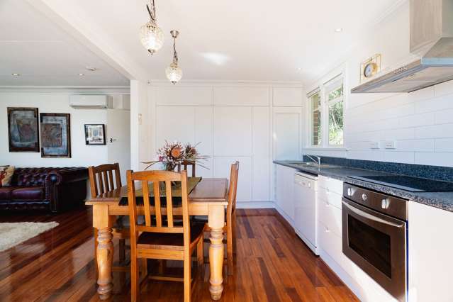 96 Easther Crescent Kew_3