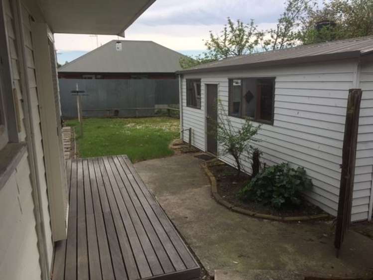 30 Ferry Road Woodend_13