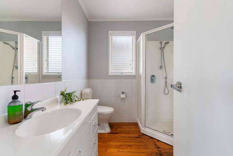 798 Whangaparaoa Road Manly_9