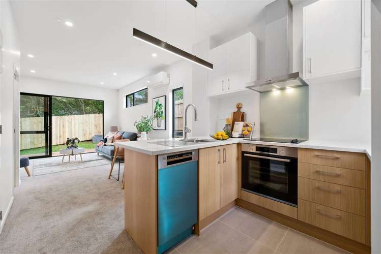 3/26 Toru Street Te Atatu Peninsula_8