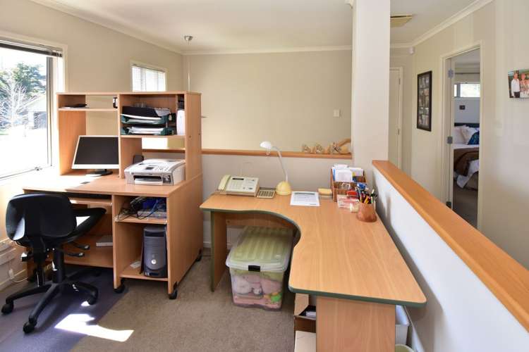 8 Barnacle Rise Red Beach_22