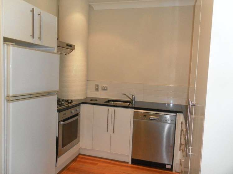 2j/21 Hargreaves Street Auckland Central_5