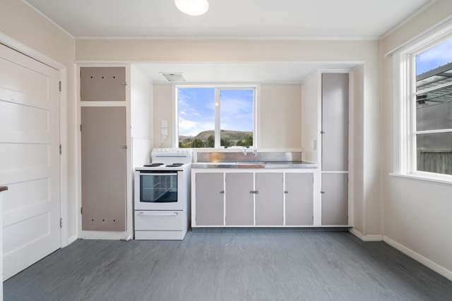 38 and 40 Riley Crescent Woolston_2