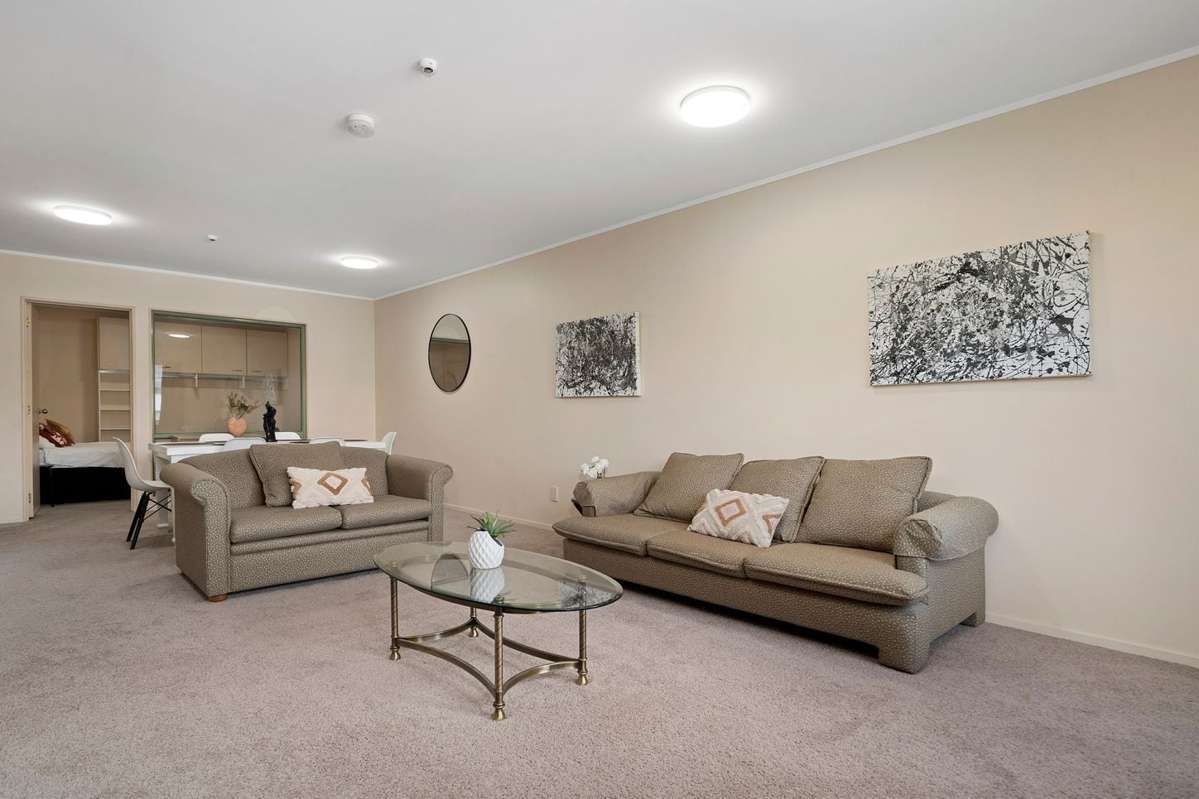 Move in, unpack and enjoy the best of Mount Eden 1