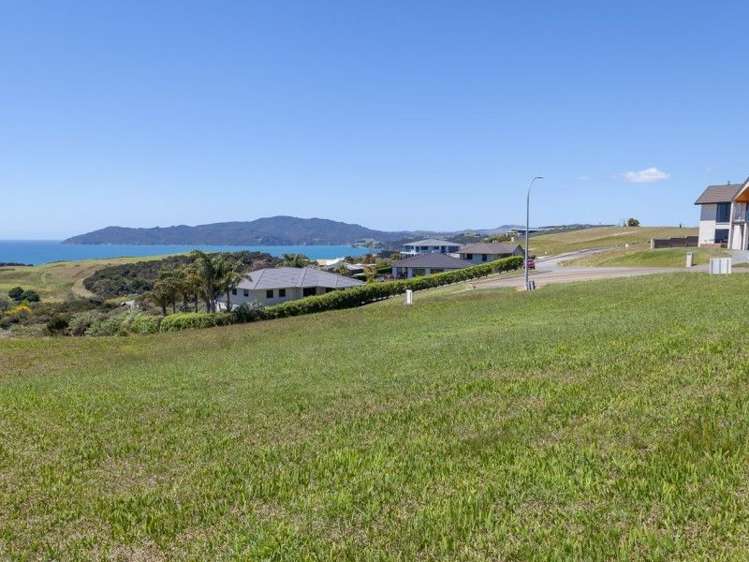 32 Eagles Way Cable Bay_23