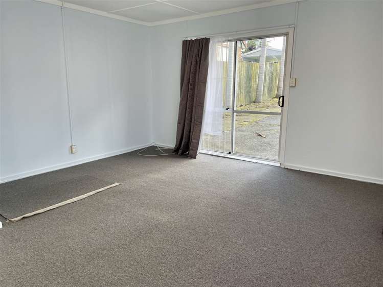 165 Te Atatu Road Te Atatu South_5