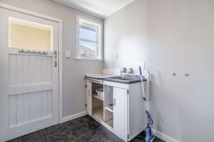 84 Lithgow Street Glengarry_16